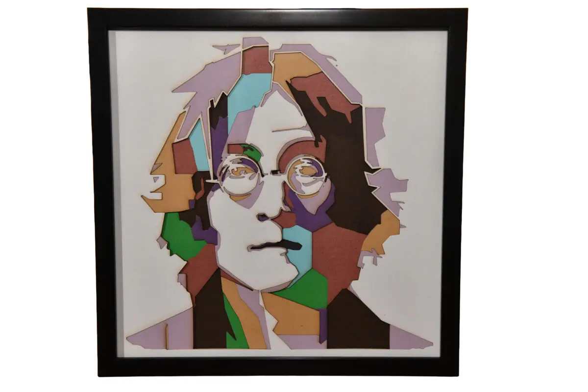 multicouches-papier-art-john-lennon.jpg John Lennon